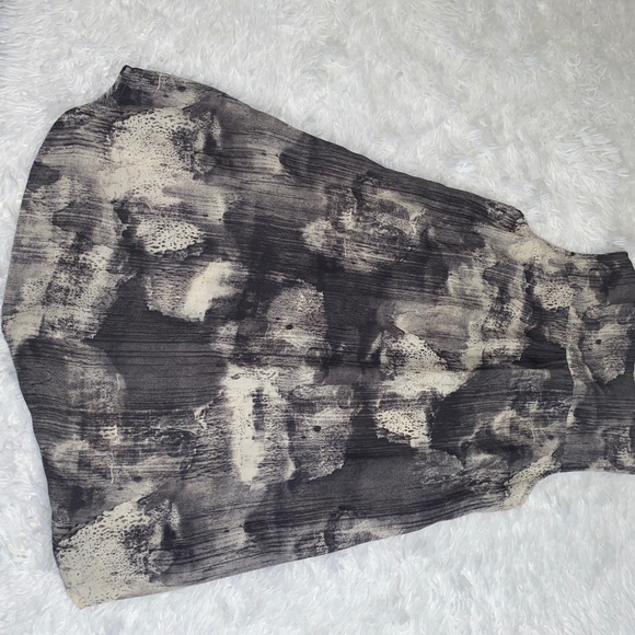 Eileen Fisher Silk abstract Sleeveless Tunic Blouse Excellent Condition - Picture 4 of 6